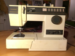 This is my Mom's Singer. The machine on which I leaned to sew.